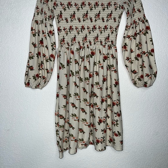 J for justify, floral, scrunched dress - Picture 6 of 6